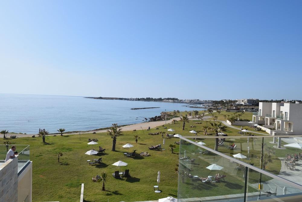 Amphora Hotel & Suites Paphos Exterior foto
