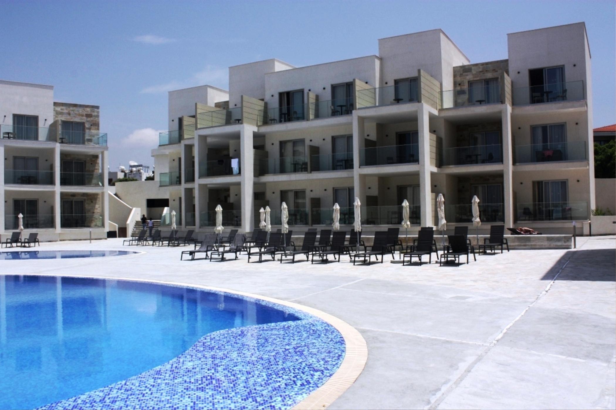 Amphora Hotel & Suites Paphos Exterior foto