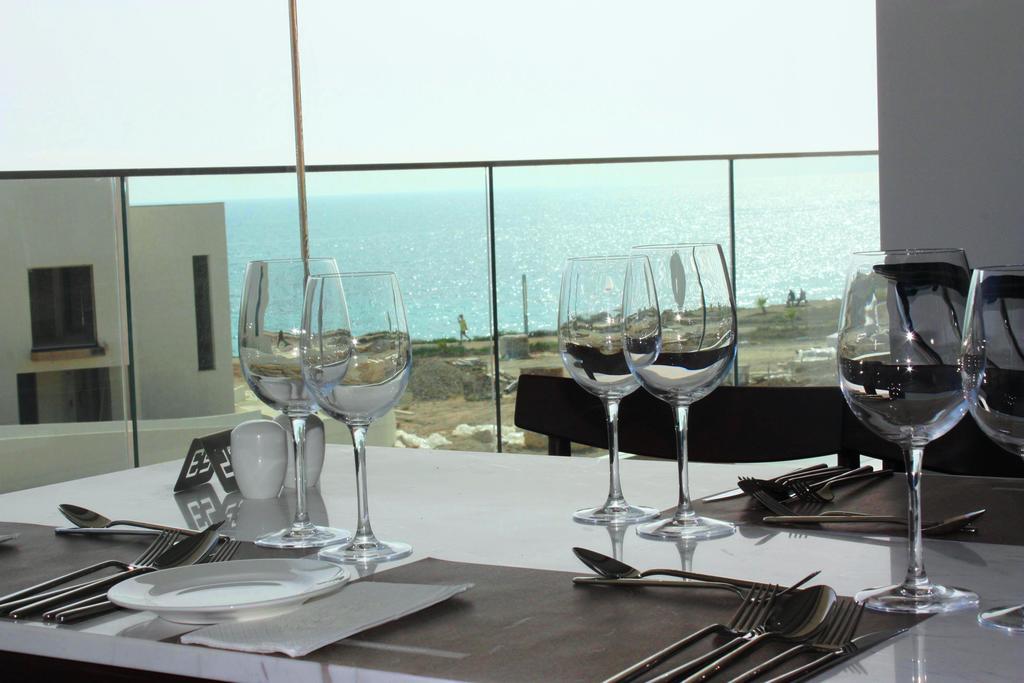 Amphora Hotel & Suites Paphos Exterior foto